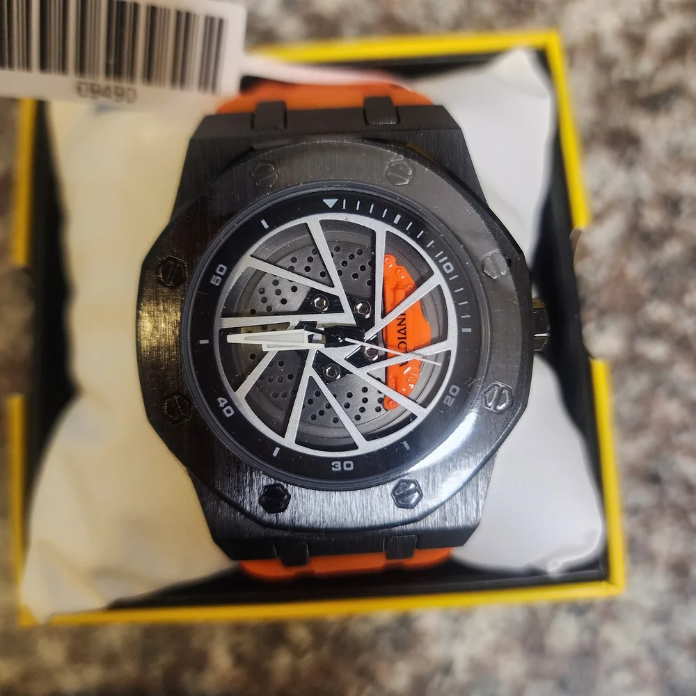 Invicta Speedway Rim Watch 42mm - Picture 5 of 6